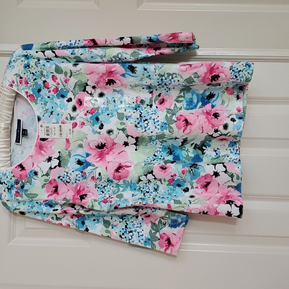 Knit top (sweater)